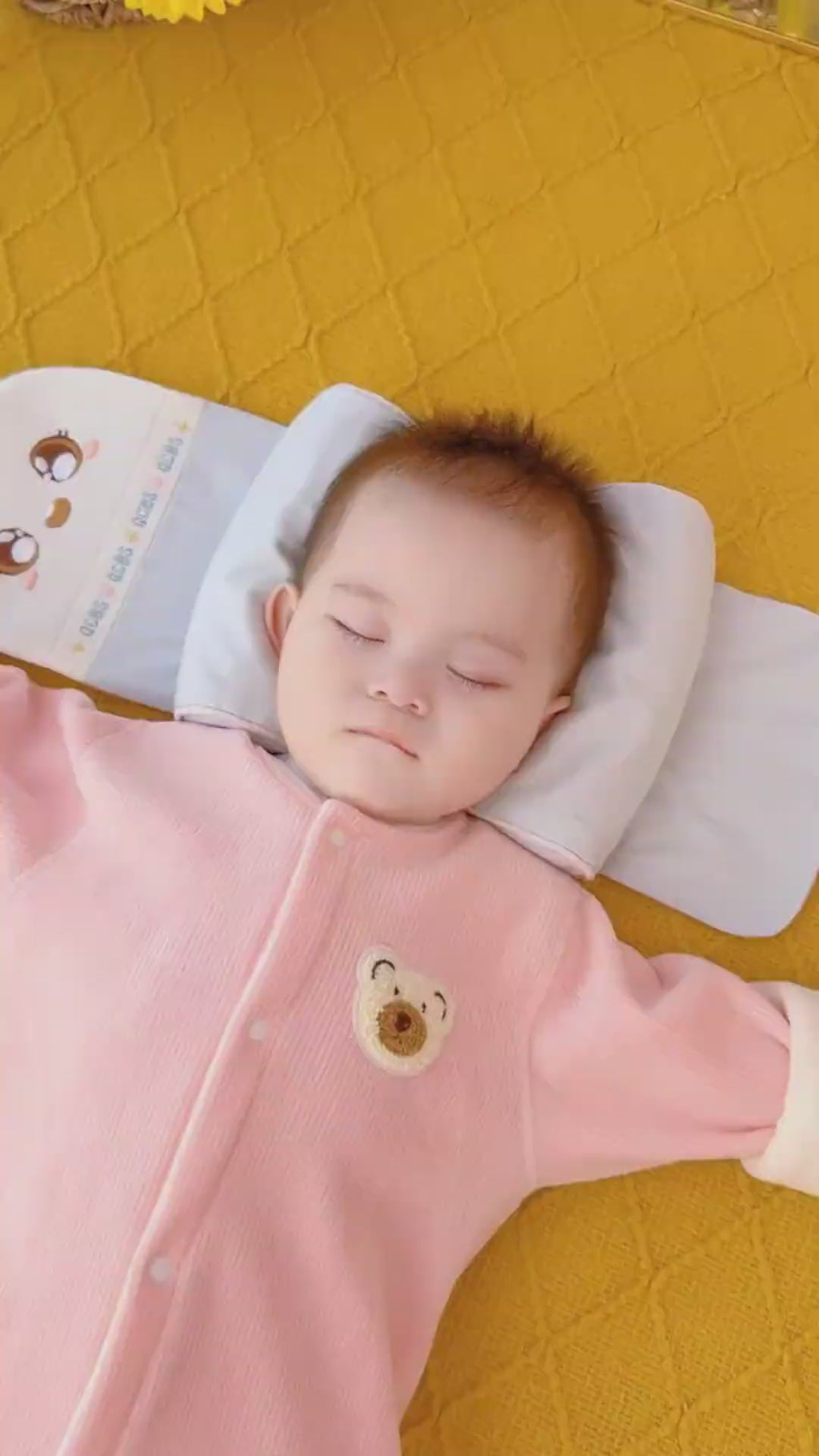 Ergonomic Baby Shaping Head Support Pillow – Newborn Flat Head Syndrome (Plagiocephaly) Prevention